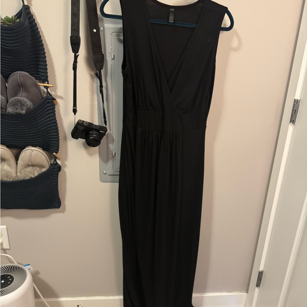 Black Maxi Sleeveless Dress